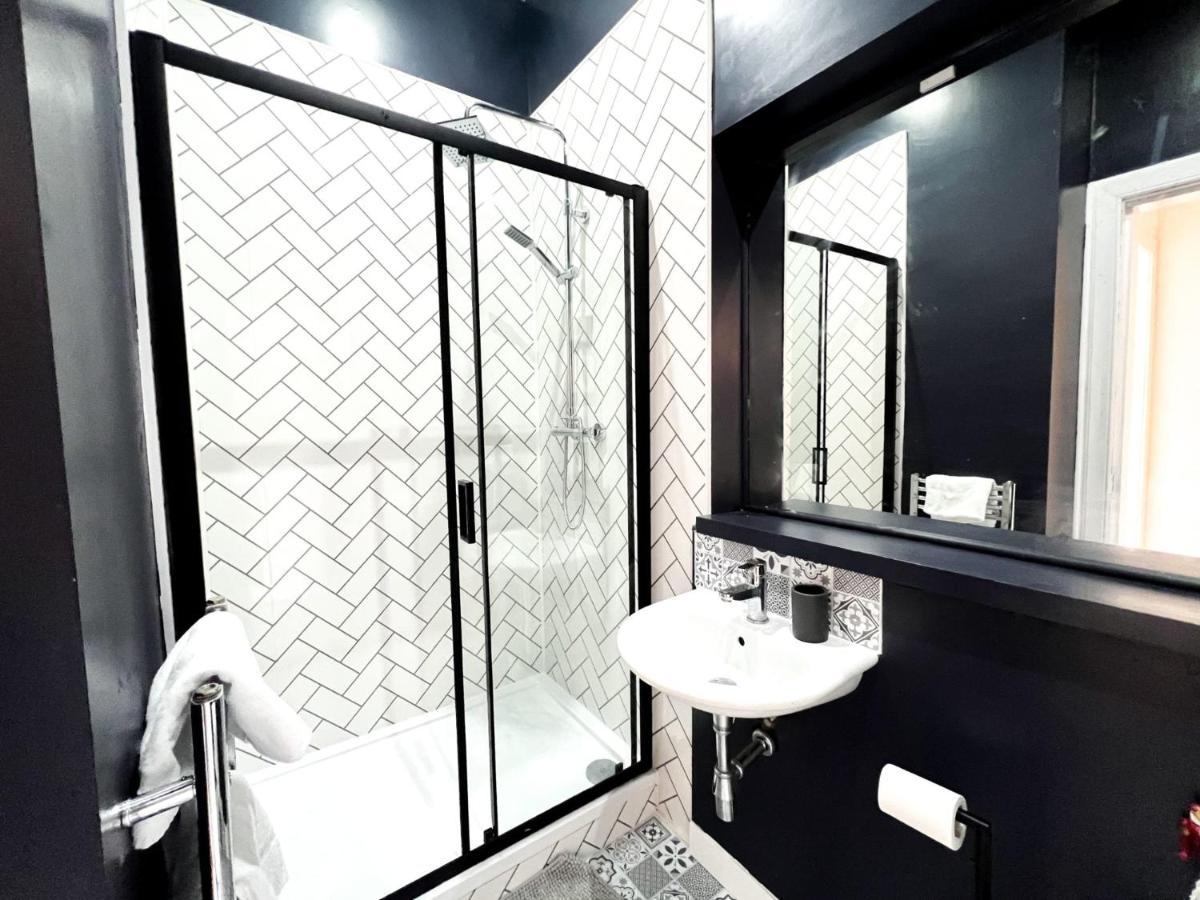Bohemian 1Br Flat In Abbeyhill Lägenhet Edinburg Exteriör bild